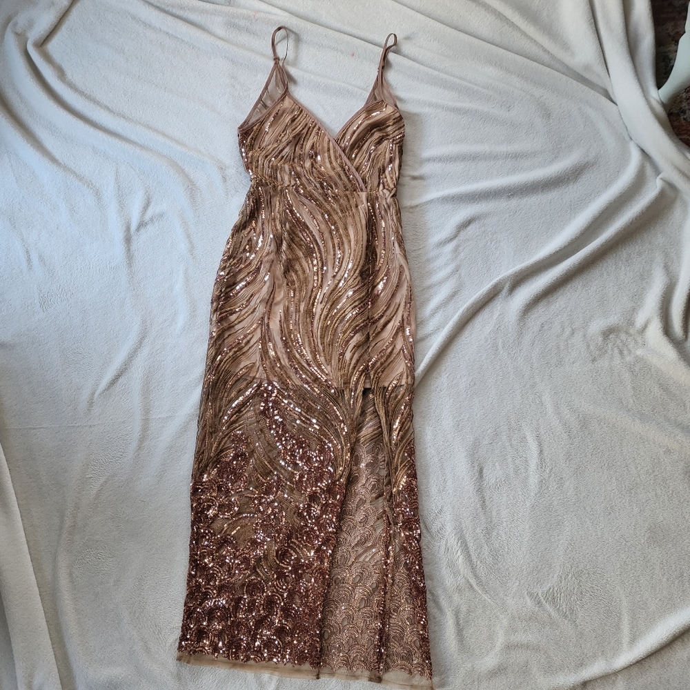 Akira formal dress sequin copper tan spaghetti strap long length size M